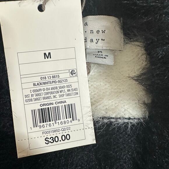 A new day Striped Black and White Fuzzy Sweater Sz M NWT - Picture 4 of 8